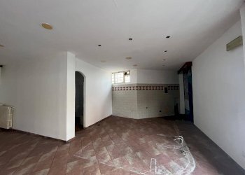 Foto 3 - Locale Commerciale via Della Pronda
 
120, Grugliasco - foto 3