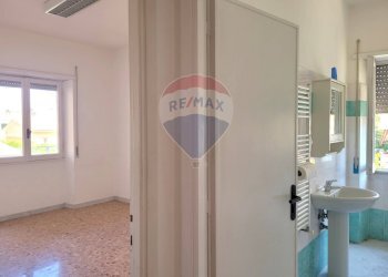 Bagno - Office Via Anco Marzio, Fiumicino - photo 8