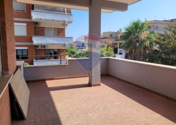 Terrazza - Office Via Anco Marzio, Fiumicino - photo 13