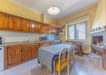 Cucina - Villa Via Sante Tani, Fiumicino - photo 11