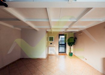 Foto 4 - Negozio VIA PRINCIPALE
25, Liscate - foto 4