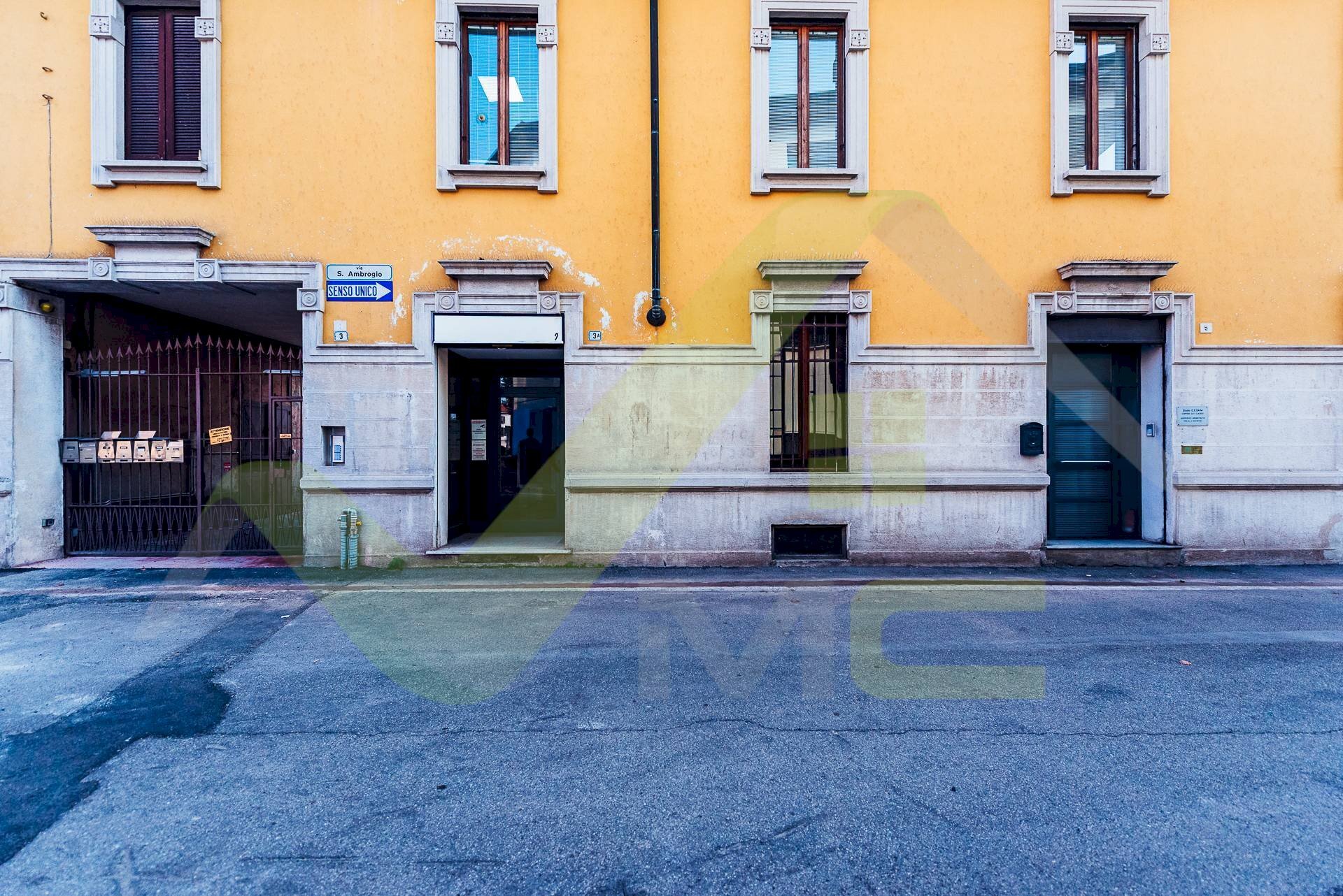 Foto 2 - Negozio VIA S. AMBROGIO
 
3, Melzo - foto 2