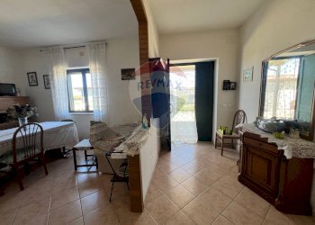 Sala da pranzo - Casa indipendente C/da Rapinella
 
snc, Fragneto Monforte - foto 9