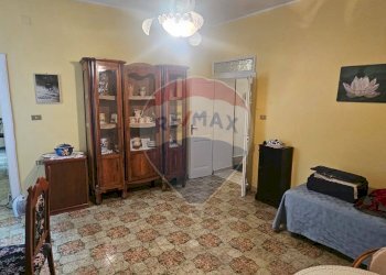Camera da letto 1° Piano - Semi-detached house Via Procusi
 
61, Solopaca - photo 24