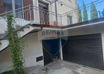 Entrata Garage - Semi-detached house Via Procusi
 
61, Solopaca - photo 40