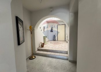 Hall / corridoio - Appartamento via Carlo Alberto
 
1, Fragneto Monforte - foto 1