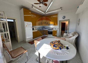 Cucina - Appartamento via Carlo Alberto
 
1, Fragneto Monforte - foto 5