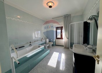 Bagno - Appartamento via Carlo Alberto
 
1, Fragneto Monforte - foto 16