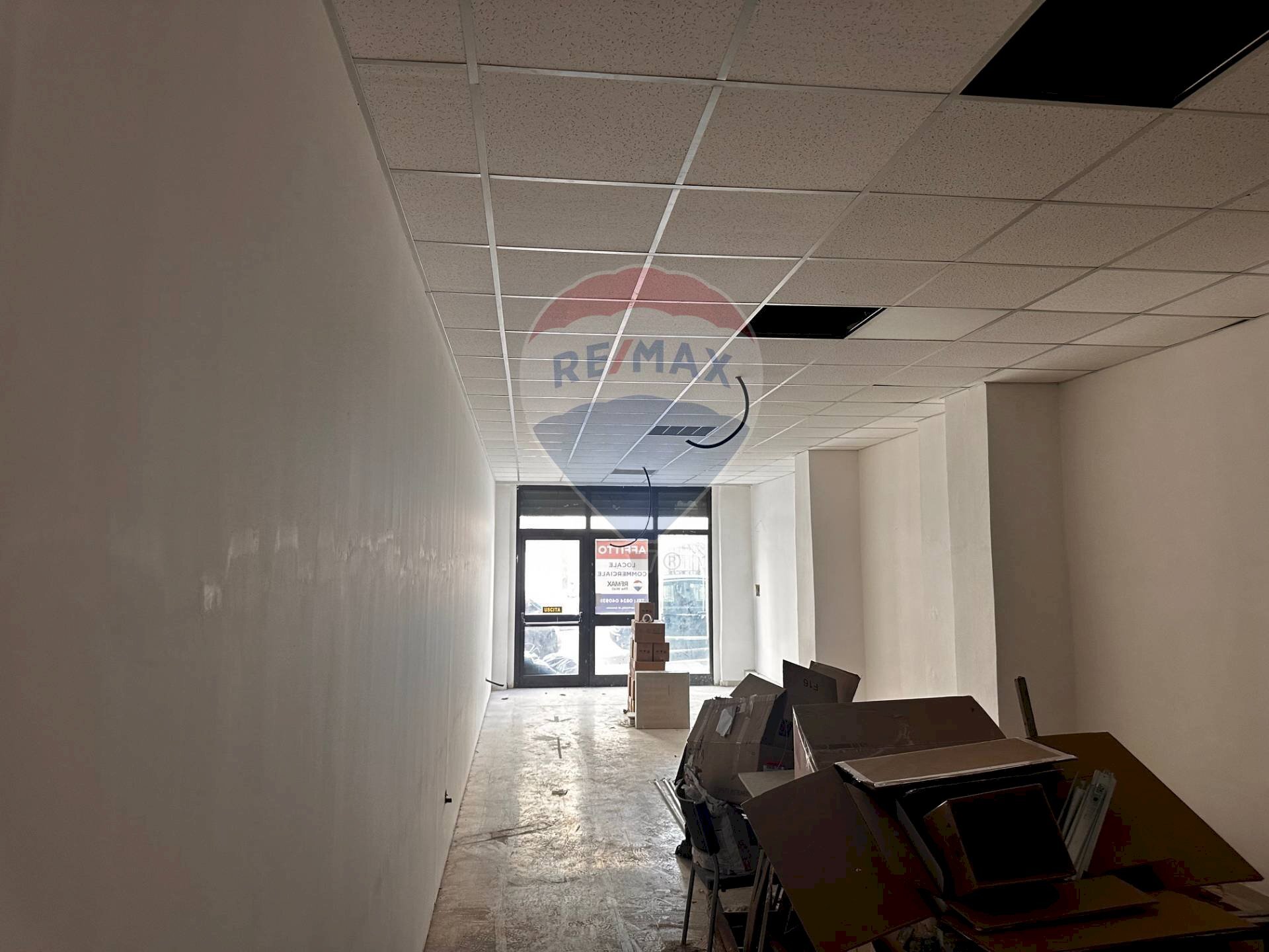 Hall / corridoio - Commercial Premises via Torre della Catena
 
136, Benevento - photo 2