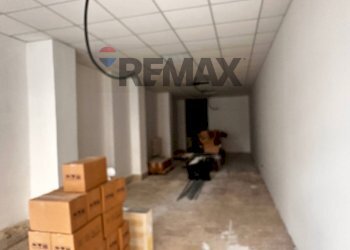 Parcheggio - Commercial Premises via Torre della Catena
 
136, Benevento - photo 6