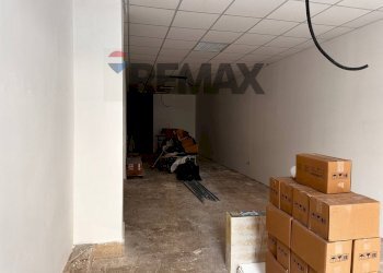 Hall / corridoio - Commercial Premises via Torre della Catena
 
136, Benevento - photo 7