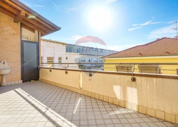 Terrazza - Trilocale via Merano
 
16, Busto Arsizio - foto 3