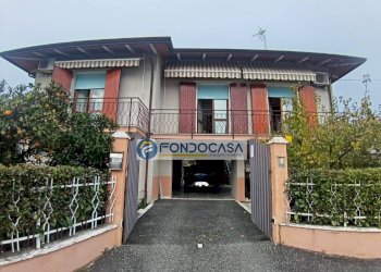 esterno - Independent house via brigate partigiane, Carrara - photo 1