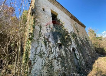 Casa all\'aperto - Rustic Strada comunale di Grotte Palombo
 
1, Rocchetta a Volturno - photo 1