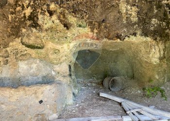 Vista dell\'acqua - Rustic Strada comunale di Grotte Palombo
 
1, Rocchetta a Volturno - photo 16