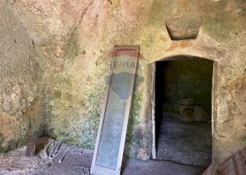 Dettagli - Rustic Strada comunale di Grotte Palombo
 
1, Rocchetta a Volturno - photo 19