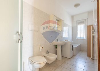 Bagno - Trilocale VIA PIER FRANCESCO MOIA
 
87, Brugherio - foto 18