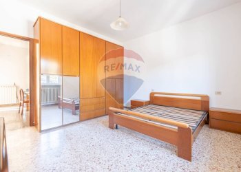 Camera / camera da letto - Bilocale VIA PIER FRANCESCO MOIA
 
87, Brugherio - foto 10