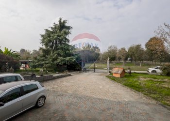 Edificio all\'aperto - Villa via Baudenile
 
65, Leini - foto 55