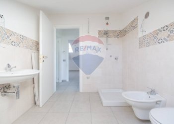 Bagno - Villa a Schiera Via Luigi Renzetti
 
snc, Chieti - foto 12