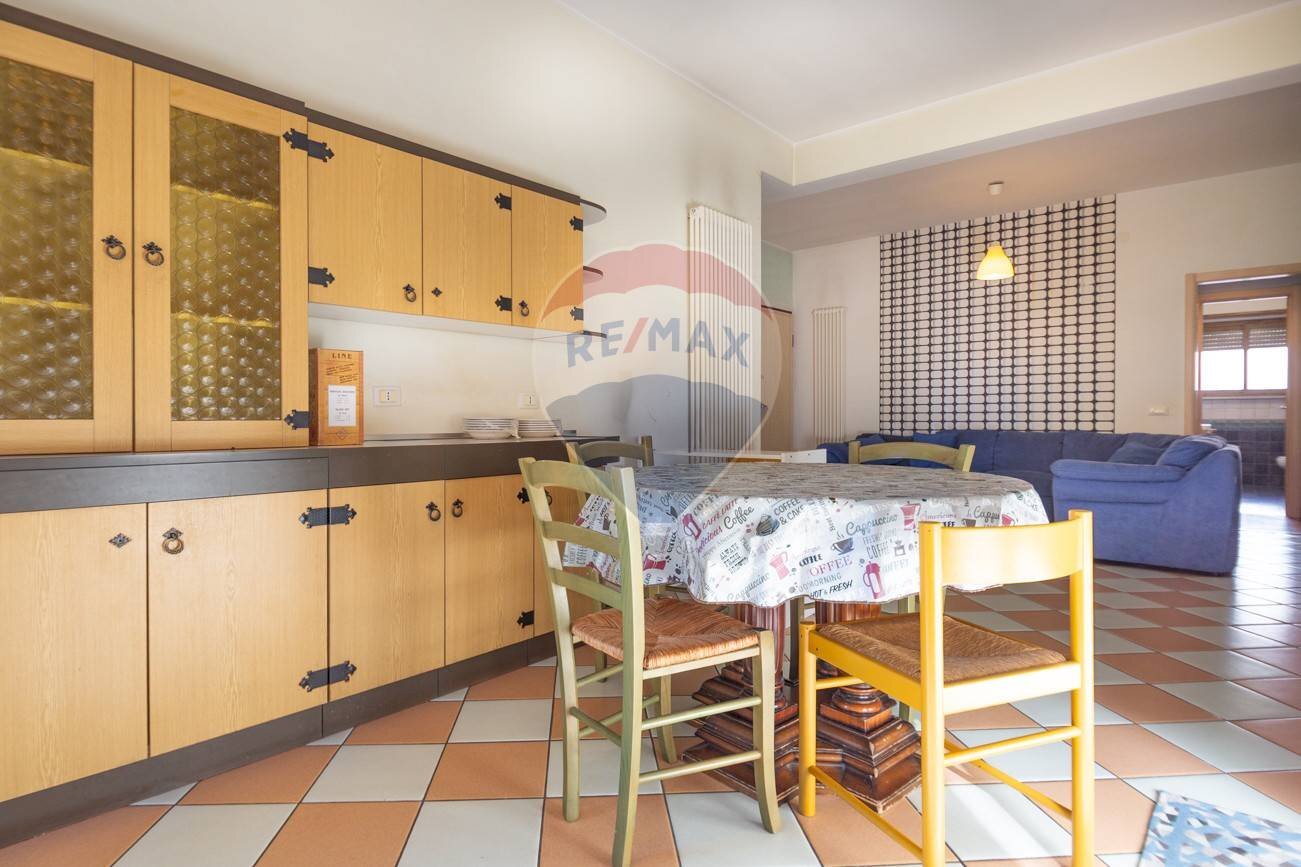 Sala da pranzo - Apartment via Tommaso Scaraviglia
106, Chieti - photo 2