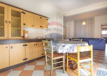 Sala da pranzo - Appartamento via Tommaso Scaraviglia
 
106, Chieti - foto 2