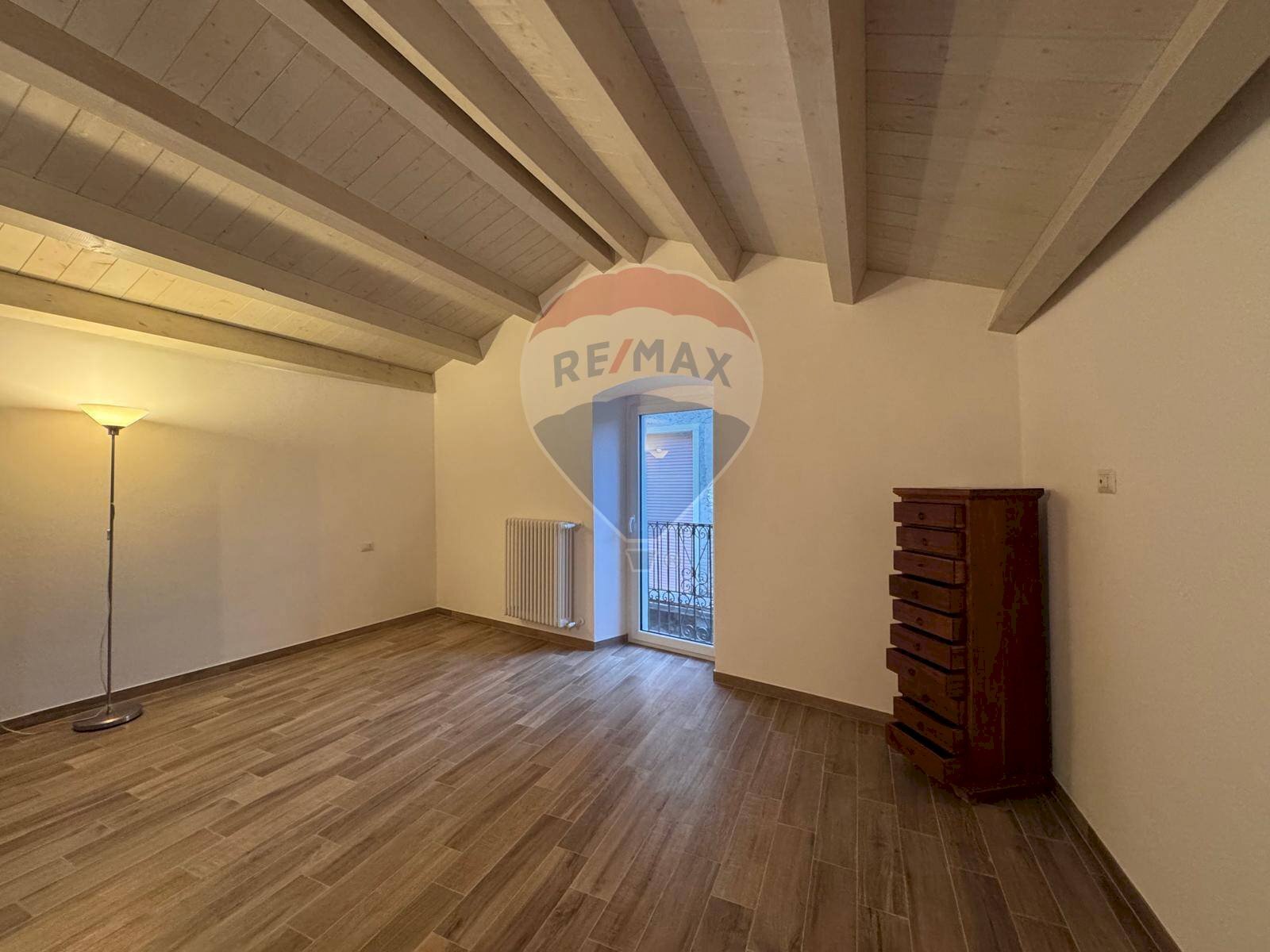 Stanza vuota - Semi-detached house Via Castello
15, Riccia - photo 3