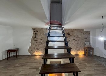 Scale - Casa semi indipendente Via Castello
 
15, Riccia - foto 4