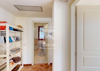 Foto 16 - Trilocale Località Sermana
 
1, Peschiera del Garda - foto 16