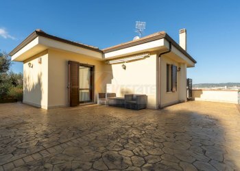 Foto 3 - Villa Str. Vicinale Monte oro II traversa
 
13l, Sassari - foto 3