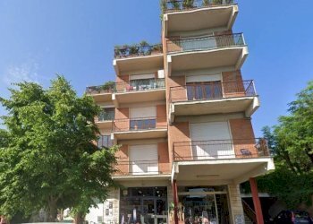 Foto 1 - Locale Commerciale Viale Giuseppe di Vittorio, Chianciano Terme - foto 1