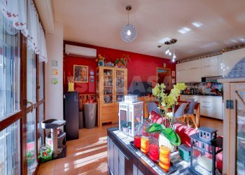 Foto 12 - Trilocale via Monte Grappa
 
2, Bernareggio - foto 12