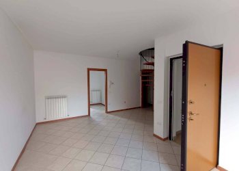 Foto 1 - Appartamento via Roma
 
95, Terre Roveresche - foto 1