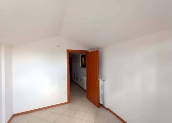 Foto 16 - Appartamento via Roma
 
95, Terre Roveresche - foto 16