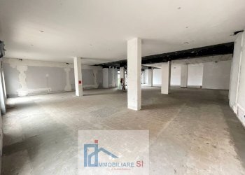 Foto 2 - Locale Commerciale Via Piranesi, Benevento - foto 2