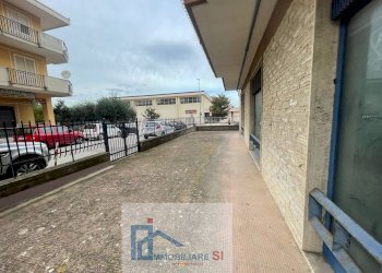 Foto 12 - Locale Commerciale Via Piranesi, Benevento - foto 12