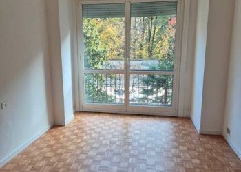 Camera da letto - Three-room apartment via Cesare Battisti, 23, Vedano al Lambro - photo 6
