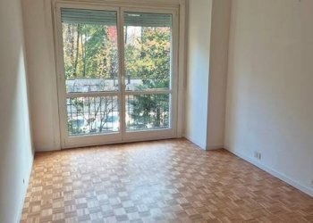 Camera da letto - Trilocale via Cesare Battisti, 23, Vedano al Lambro - foto 7