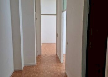 Corridoio - Trilocale via Cesare Battisti, 23, Vedano al Lambro - foto 9