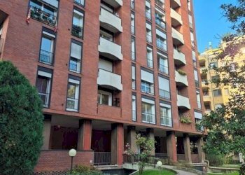 Facciata - Trilocale via Cesare Battisti, 23, Vedano al Lambro - foto 13