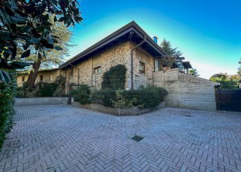 ESTERNI - Villa Via G. Mameli 3, Tavagnacco - foto 1