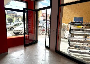 1673e3ed-2a8b-41d3-9b44-d7e4b015c691.jpg - Cartoleria - Libreria Via Torrazzo, Catanzaro - foto 4