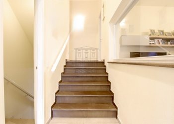 vendesi villetta indipendente con giardino capanno - Villa Via di Marlia 274, Capannori - foto 19