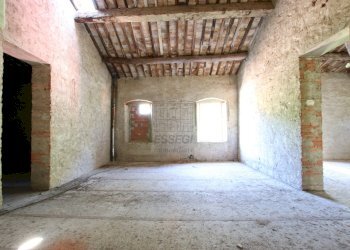 vendesi rustico da ristrutturare luccaIMG_0081.JPG - Casale Guamo 34A, Capannori - photo 14