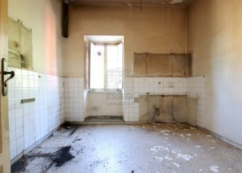 vendesi rustico da ristrutturare luccaIMG_0091.JPG - Casale Guamo 34A, Capannori - photo 18