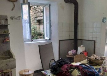 3.jpg - Villa all'asta Località Chiappa 4, Valbrevenna - foto 2