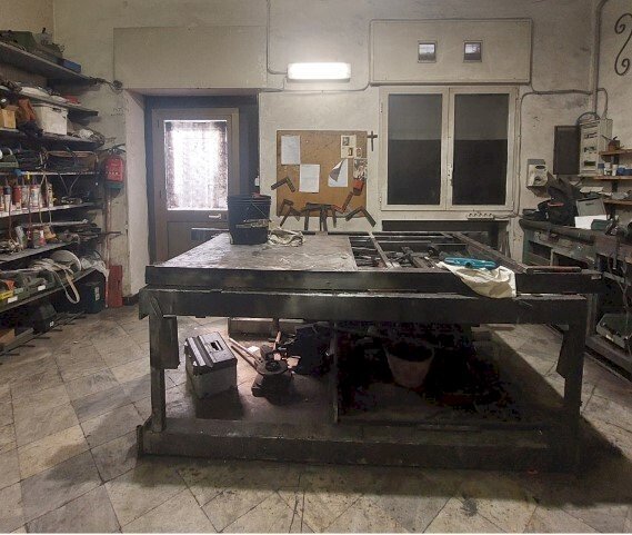 3.jpg - Locale Commerciale all'asta Via Piero Pinetti 88-90R, Genova (zona Marassi) - foto 2