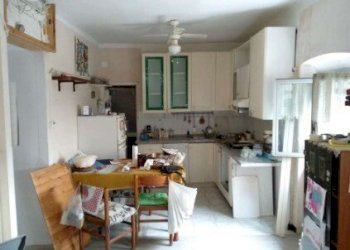 3.jpg - Appartamento Via Renato Quartini 31, Genova (zona Rivarolo) - foto 2