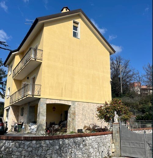 2.jpg - Villa Via Valleregia 29, Serra Riccò - photo 1