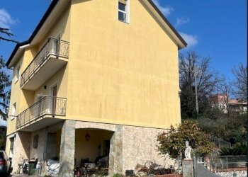 2.jpg - Villa Via Valleregia 29, Serra Riccò - photo 1
